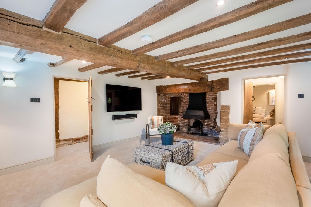Additional image 2 of 5 bed detached house for saleOld Warwick Road, Rowington, Warwickshire CV35