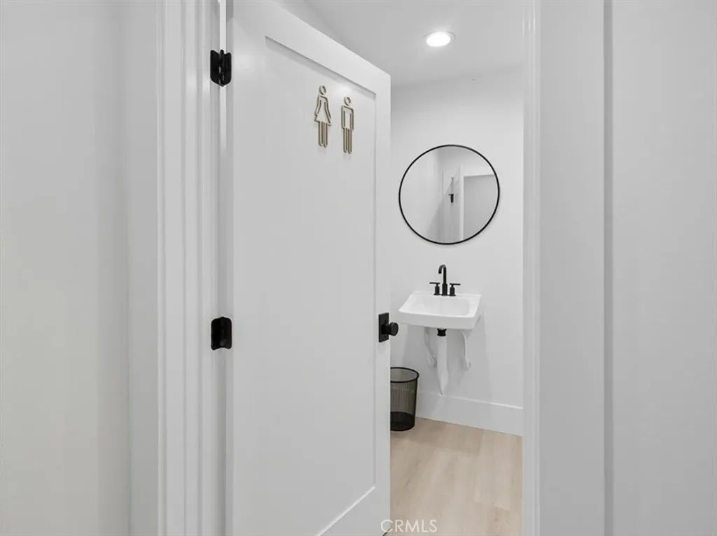 Additional image 15 of 1240 N Jefferson St, Anaheim, CA 92807