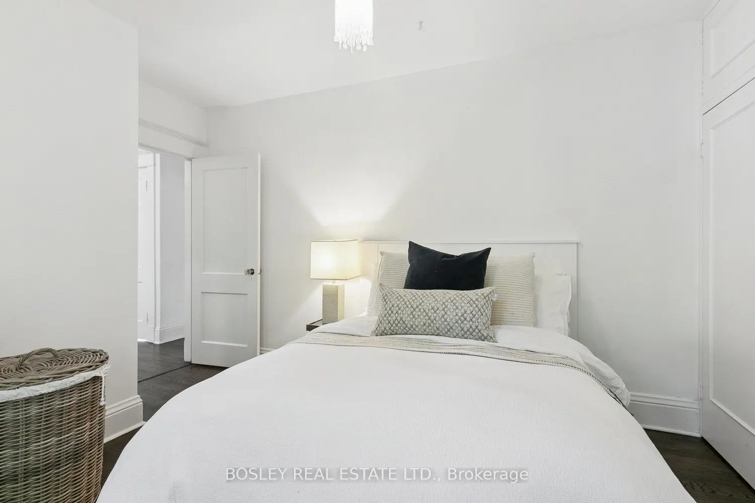 Additional image 16 of 52 Rowanwood Avenue