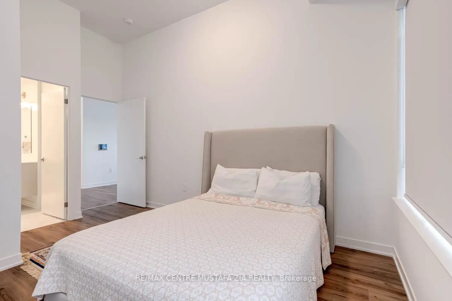 Additional image 6 of 395 Dundas Street 217