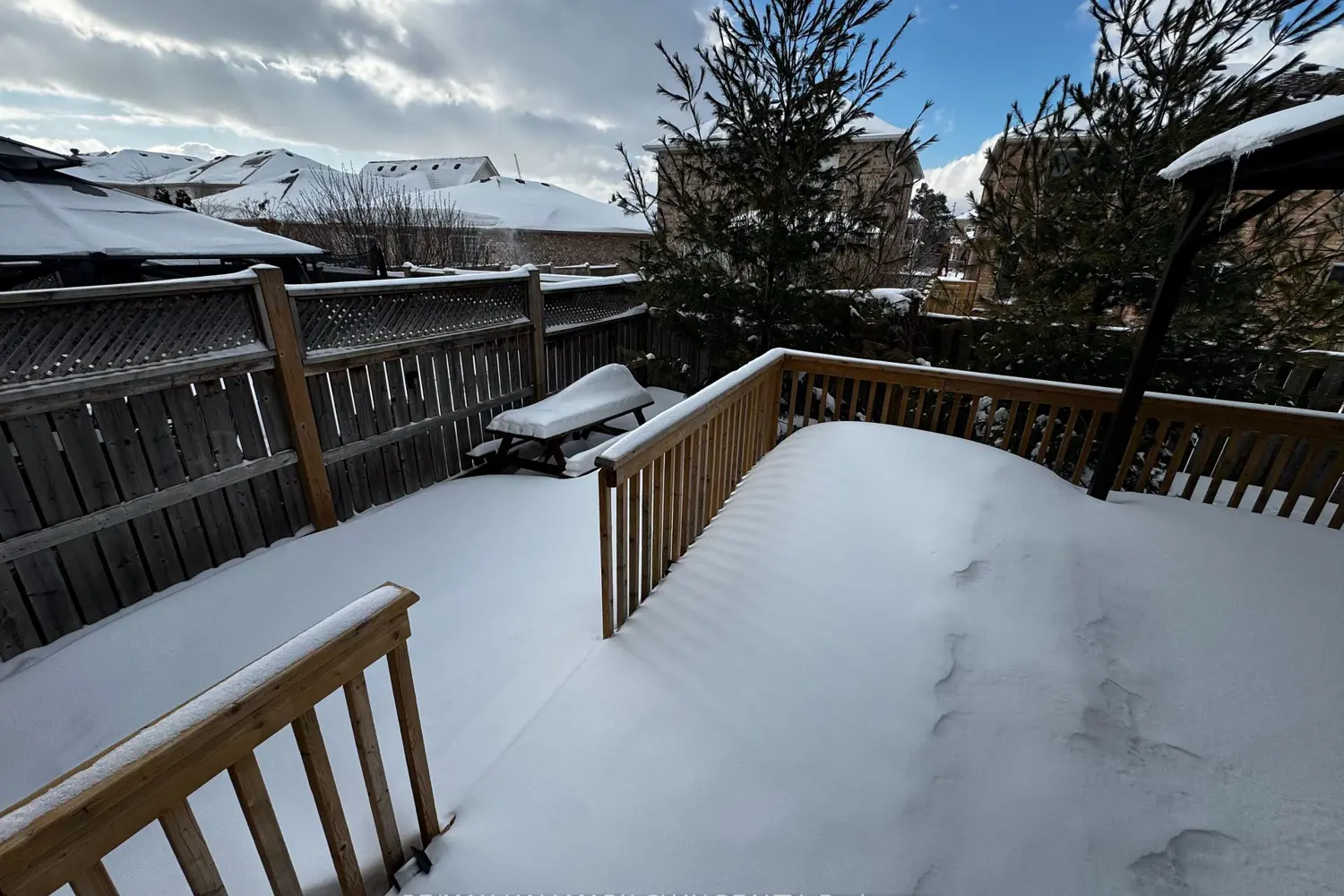 Additional image 17 of 77 White Crescent