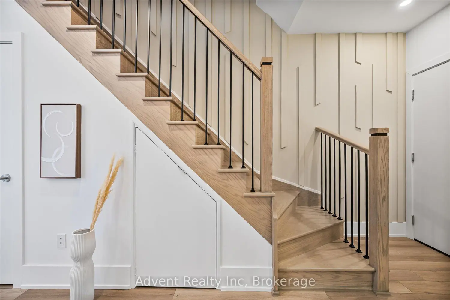 Additional image 9 of 8 Cedarland Drive 127W