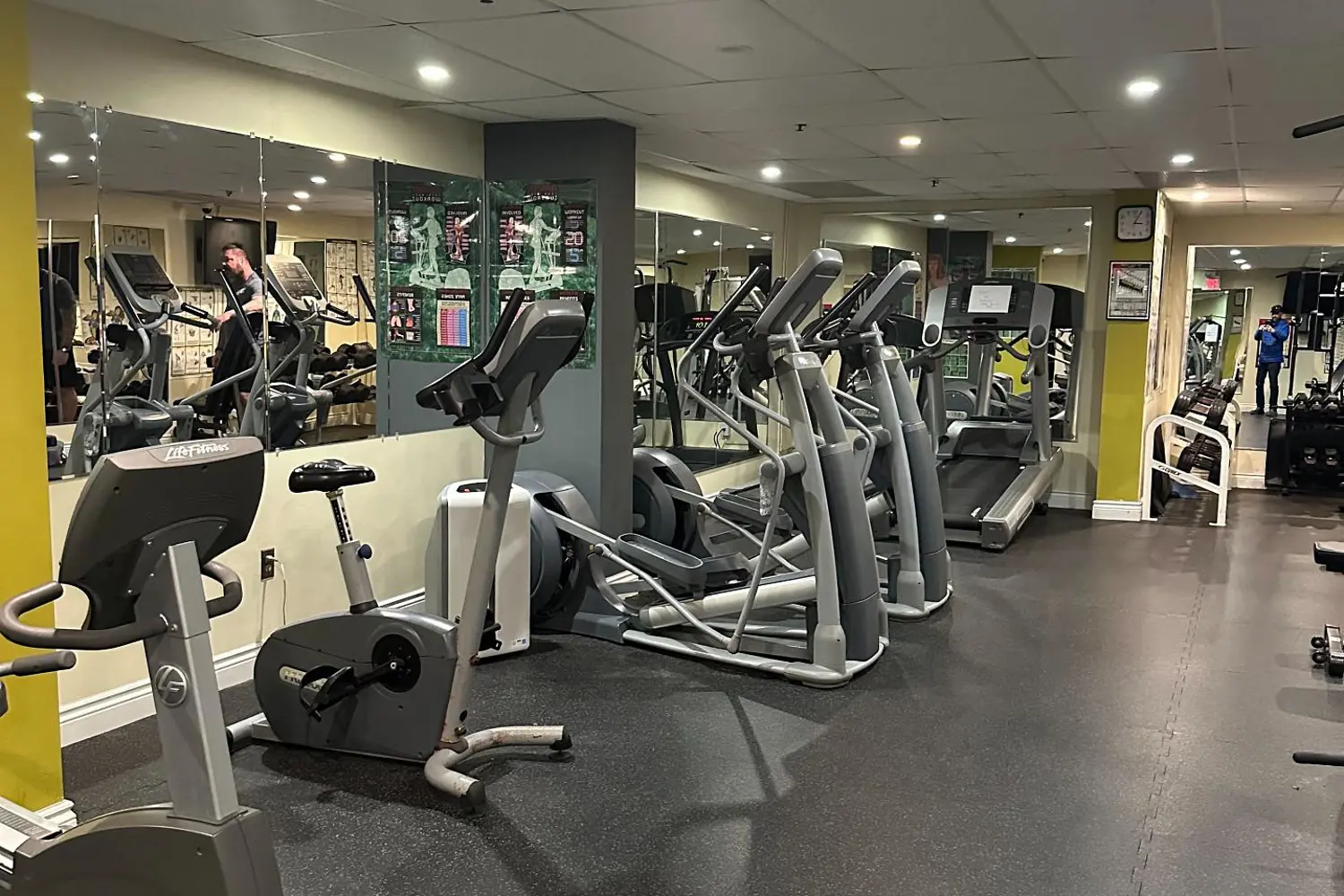 Additional image 17 of 2323 Confederation Parkway Ph03