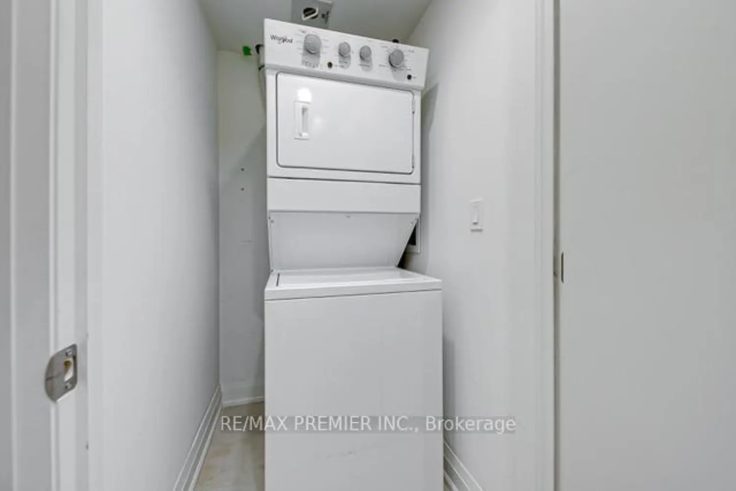 Additional image 6 of 58 Lakeside Terrace 1015