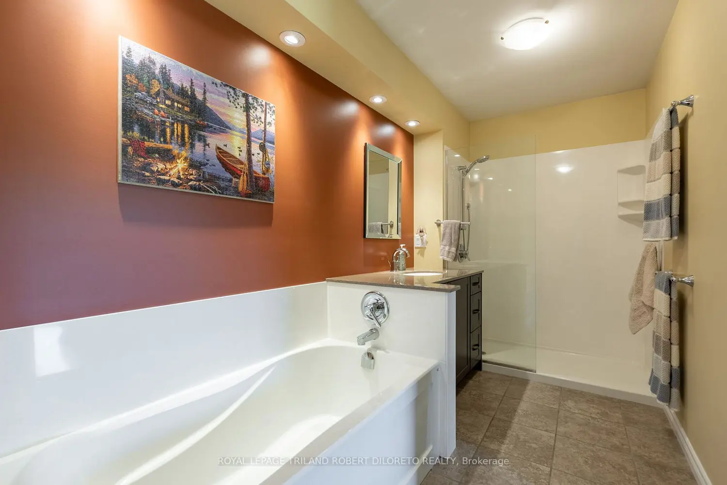 Additional image 8 of 22910 Highbury Avenue