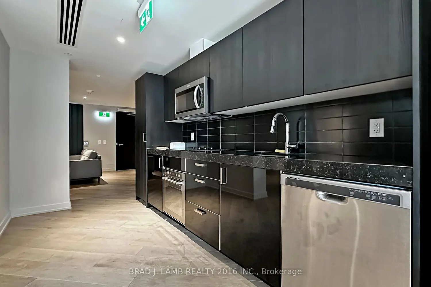 Additional image 5 of 458 Richmond Street 202