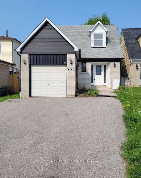 Main&2nd-735 Pam Crescent, Newmarket, ON, L3Y 5B7