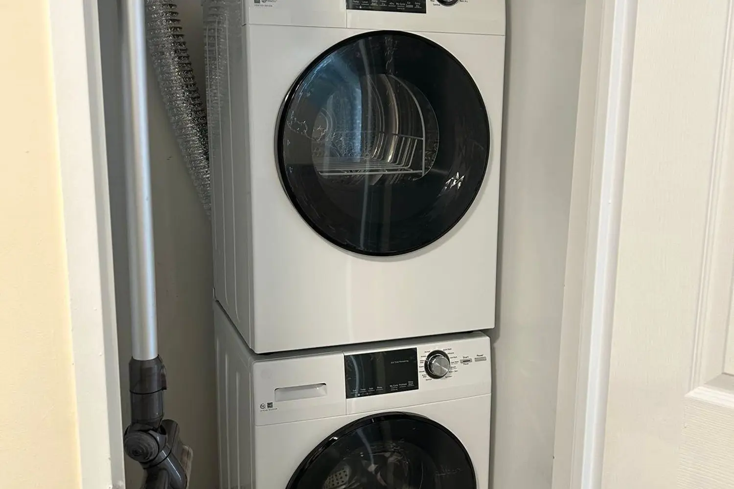 Additional image 11 of 256 Doris Avenue Ph210