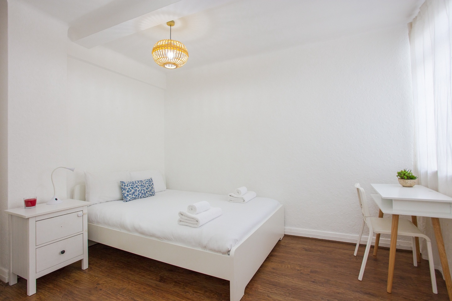 Additional image 3 of 2 Bed Flat, Hatherley Grove, W2, N1 7GU