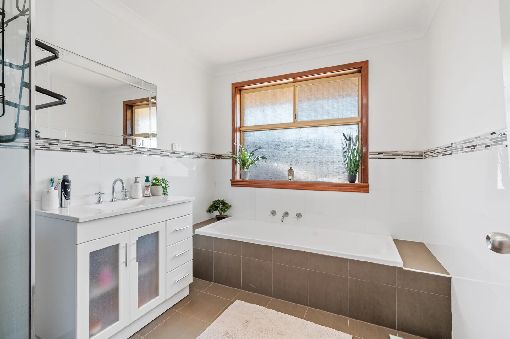 Additional image 14 of 228 Collins Street, West Lamington WA 6430