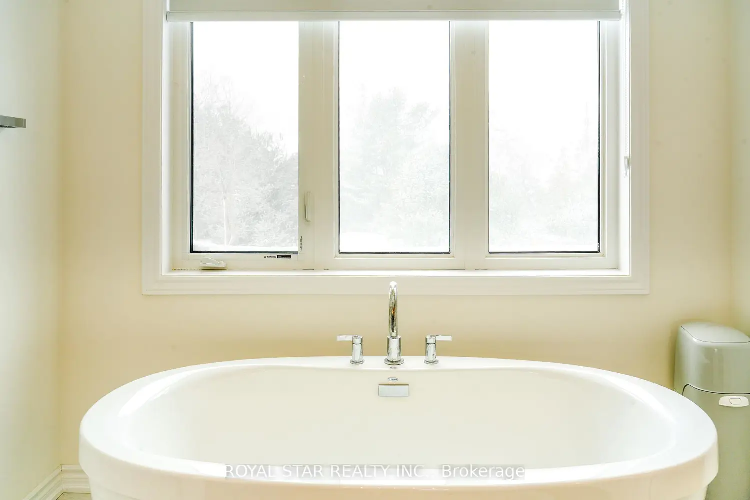 Additional image 16 of 144 Rosanne Circle