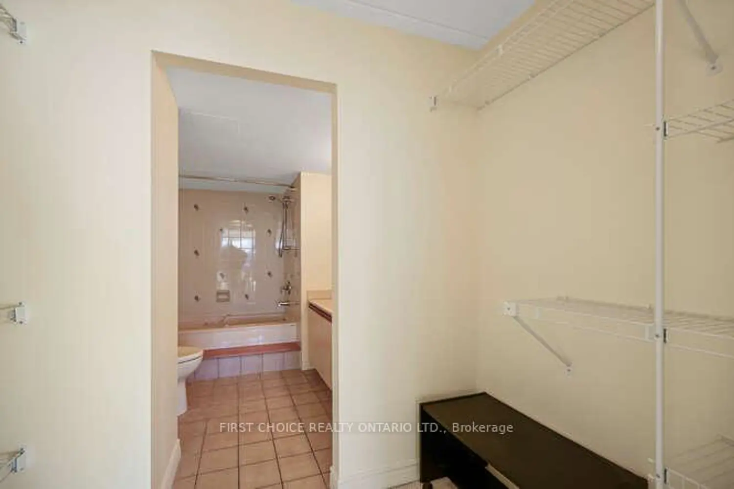 Additional image 16 of 50 Market St Street 203