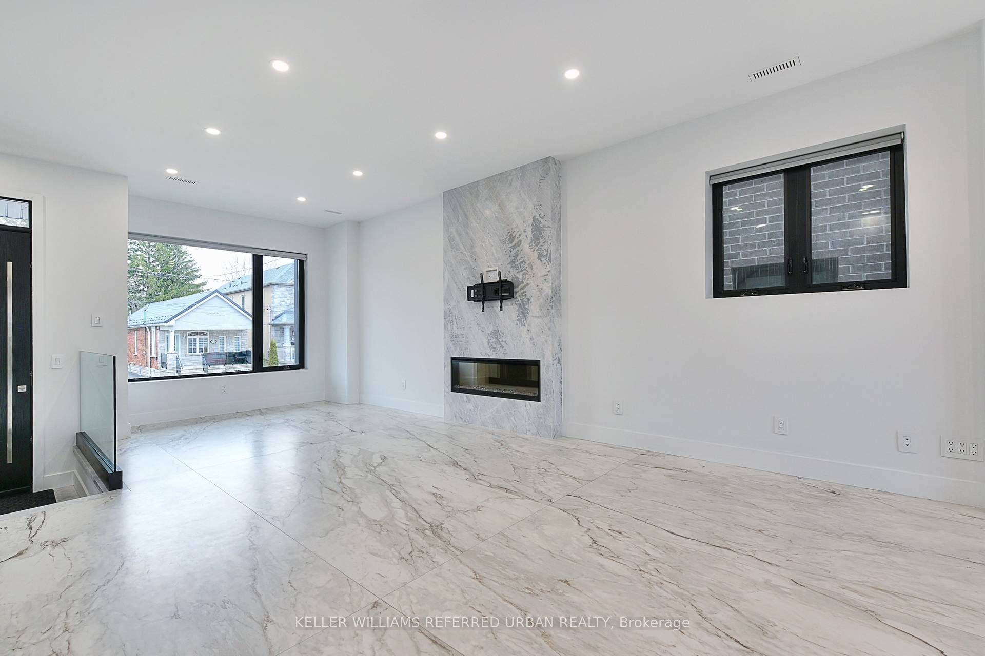 Additional image 6 of 613 Harvie Avenue, Toronto, ON, M6E 4M4