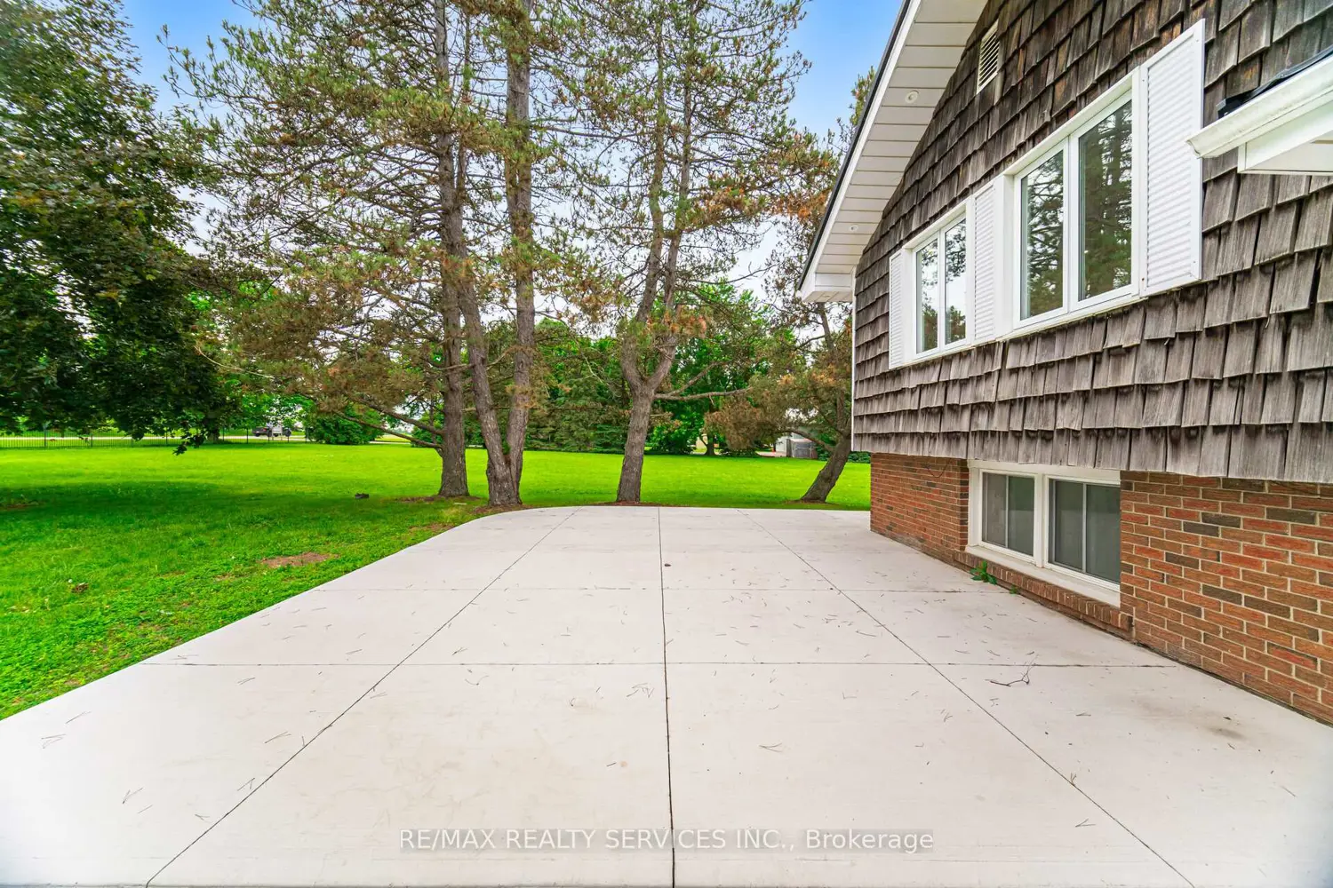 5587 Wellington Rd 86 Road photo 4