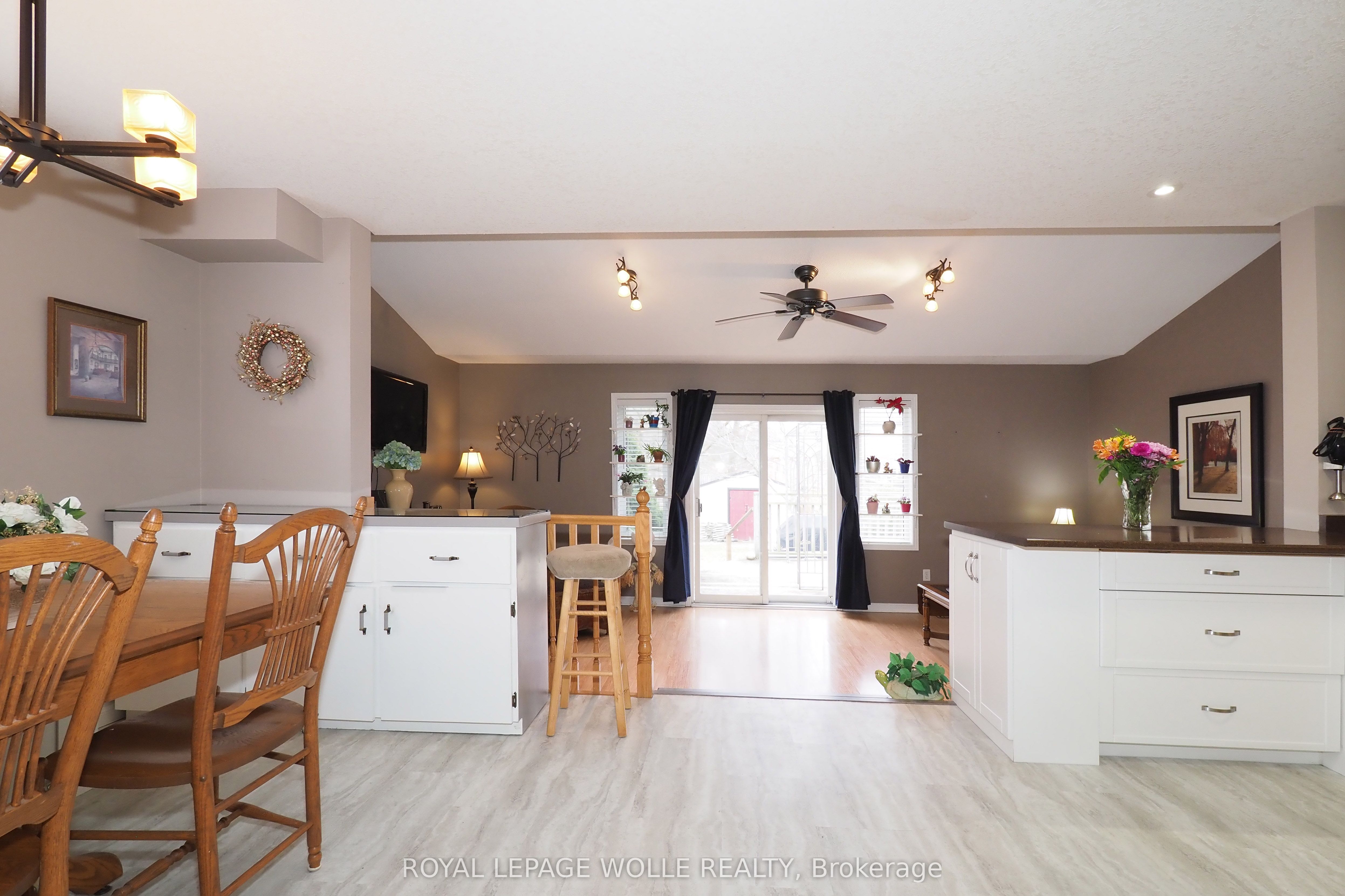 Additional image 5 of A-224 Inverhuron Crescent, Waterloo, ON, N2V 2H7