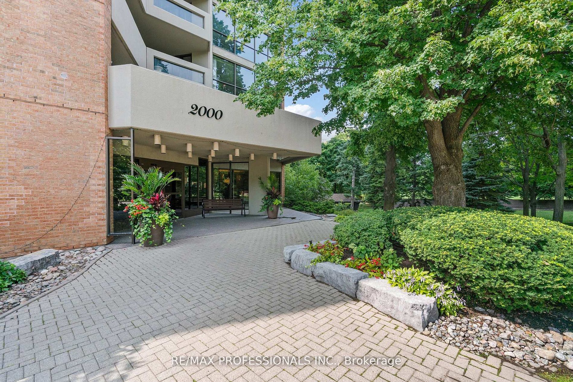 Additional image 2 of 1410-2000 Islington Avenue, Toronto, ON, M9P 3S7