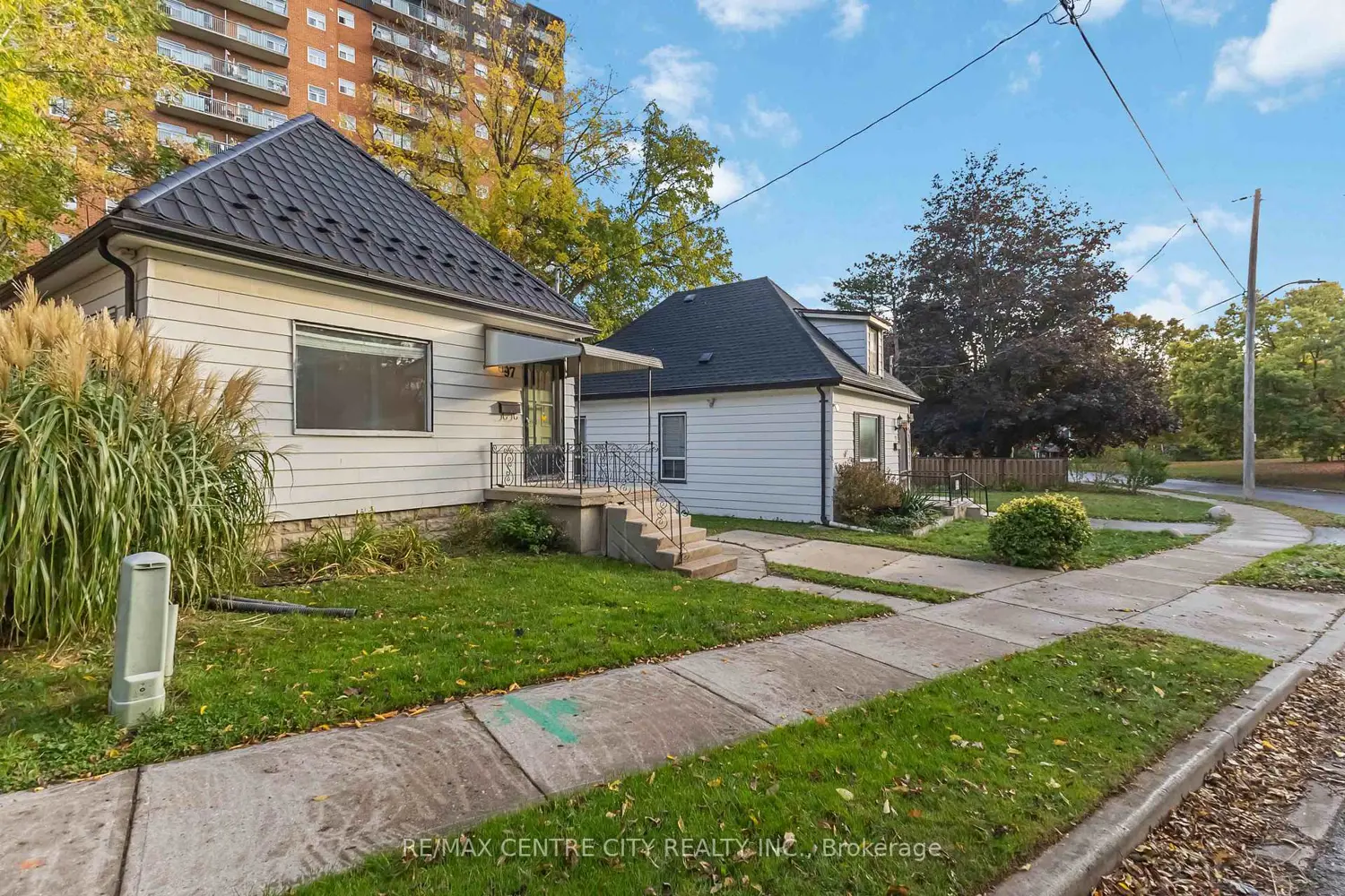 97 Walnut Street photo 2