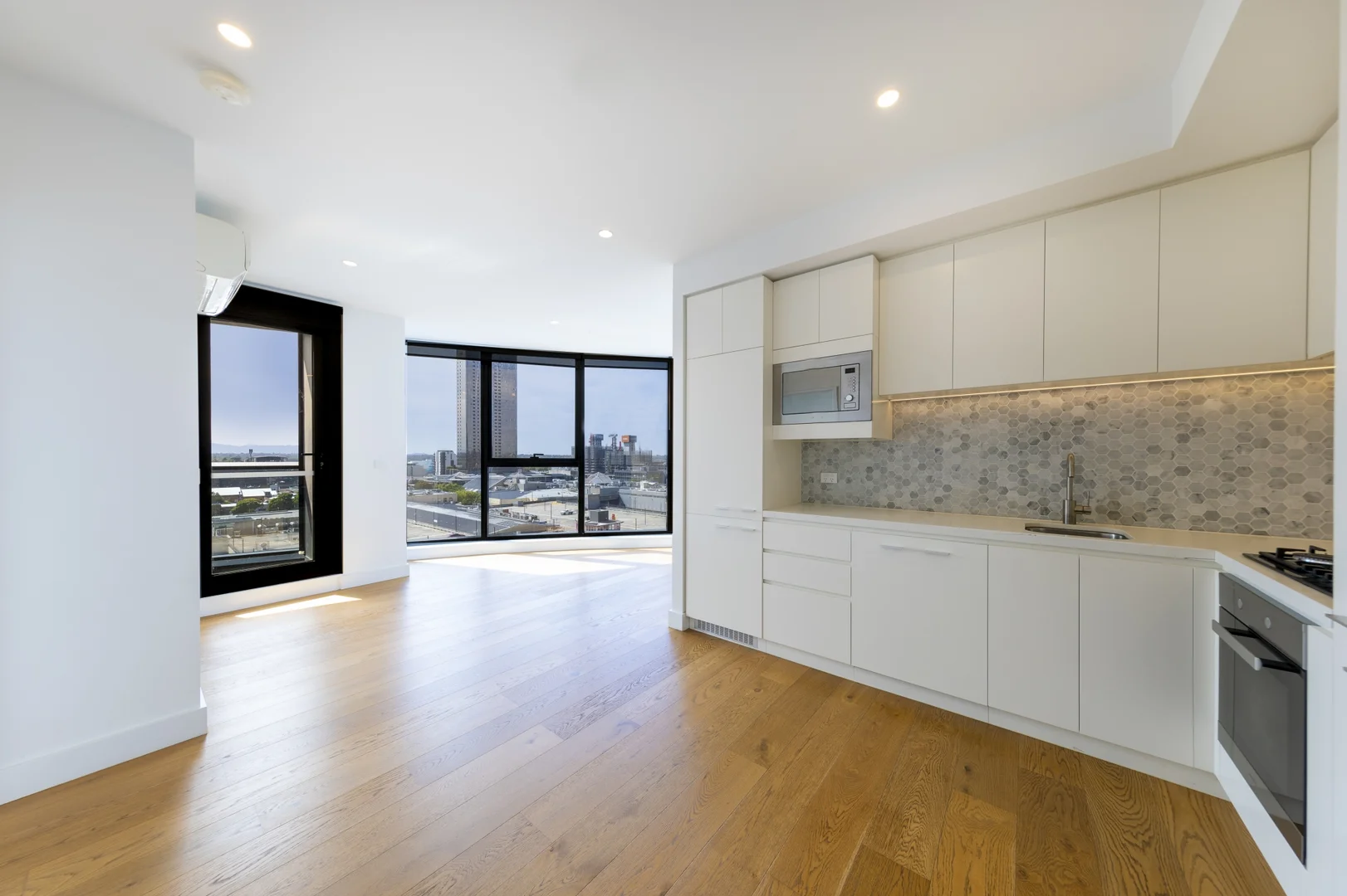 Additional image 2 of 1119/850 Whitehorse Rd, Box Hill VIC 3128