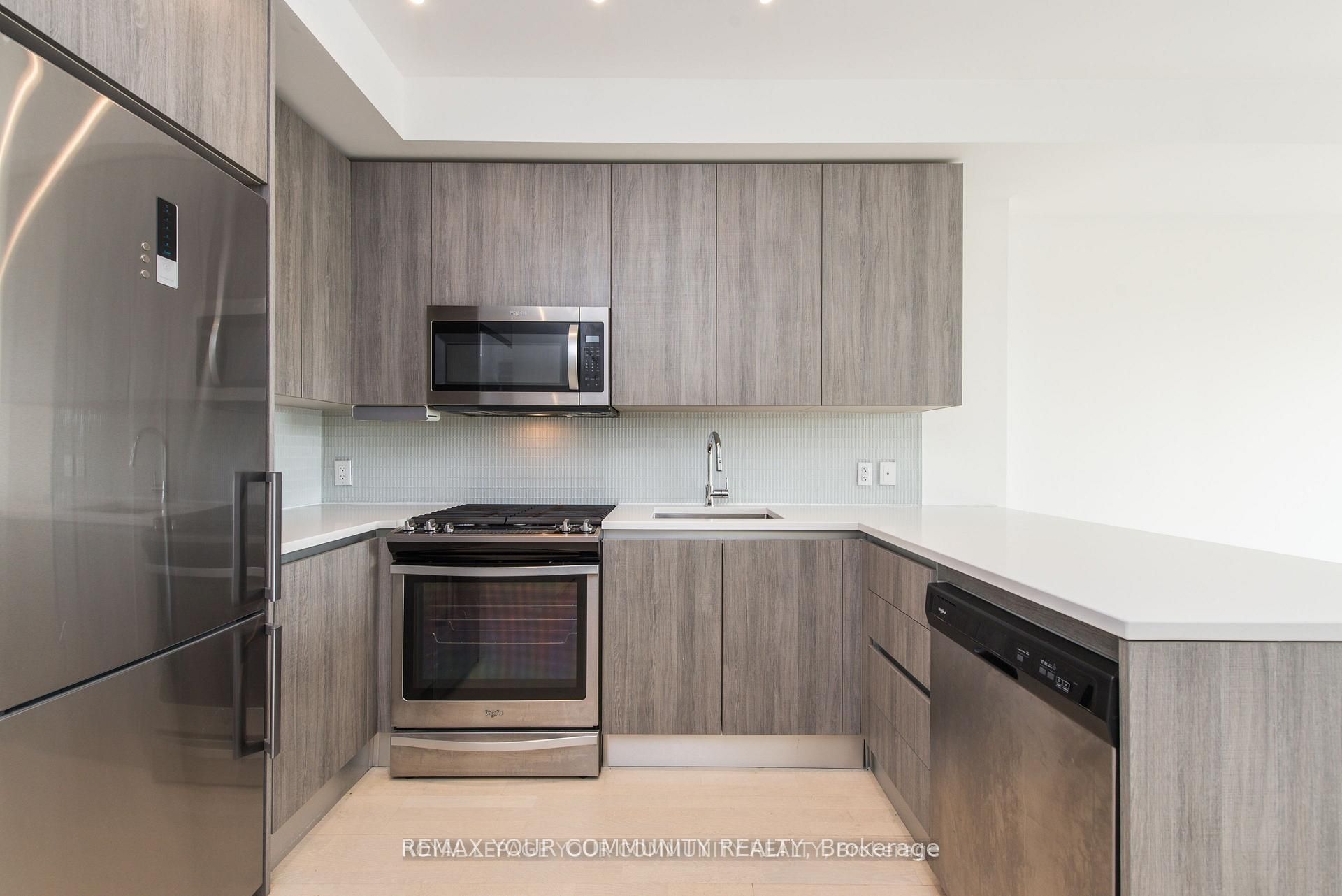 Additional image 4 of 502-246 Logan Avenue, Toronto, ON, M4M 1J2