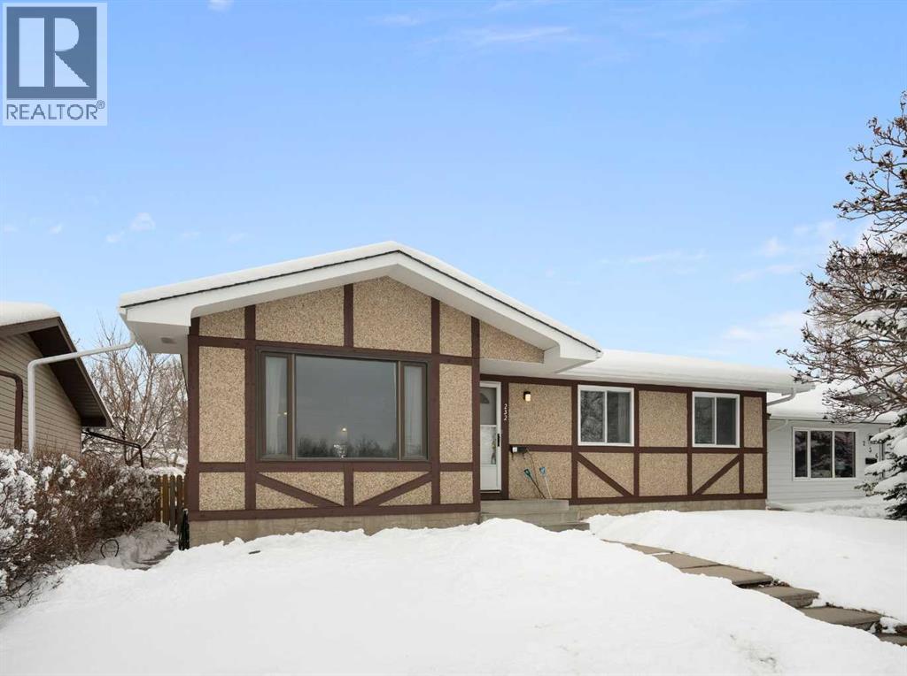 232 Silverview Way NW