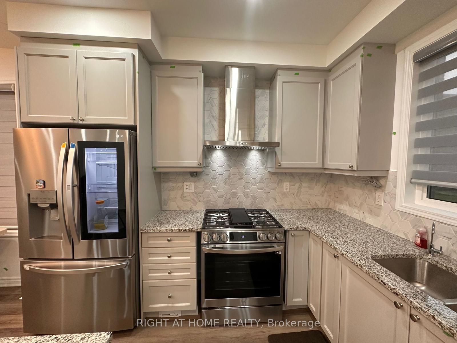 1568 Moira Crescent, Milton, ON, L9E 1Y1 photo 5