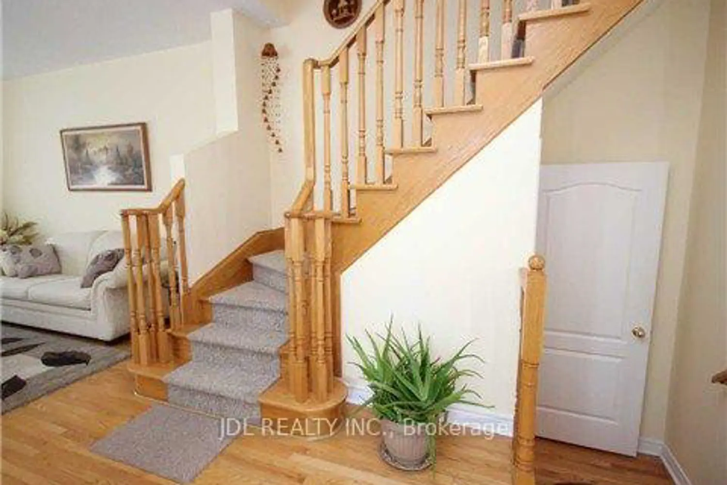 Additional image 9 of 1919 Bur Oak Avenue