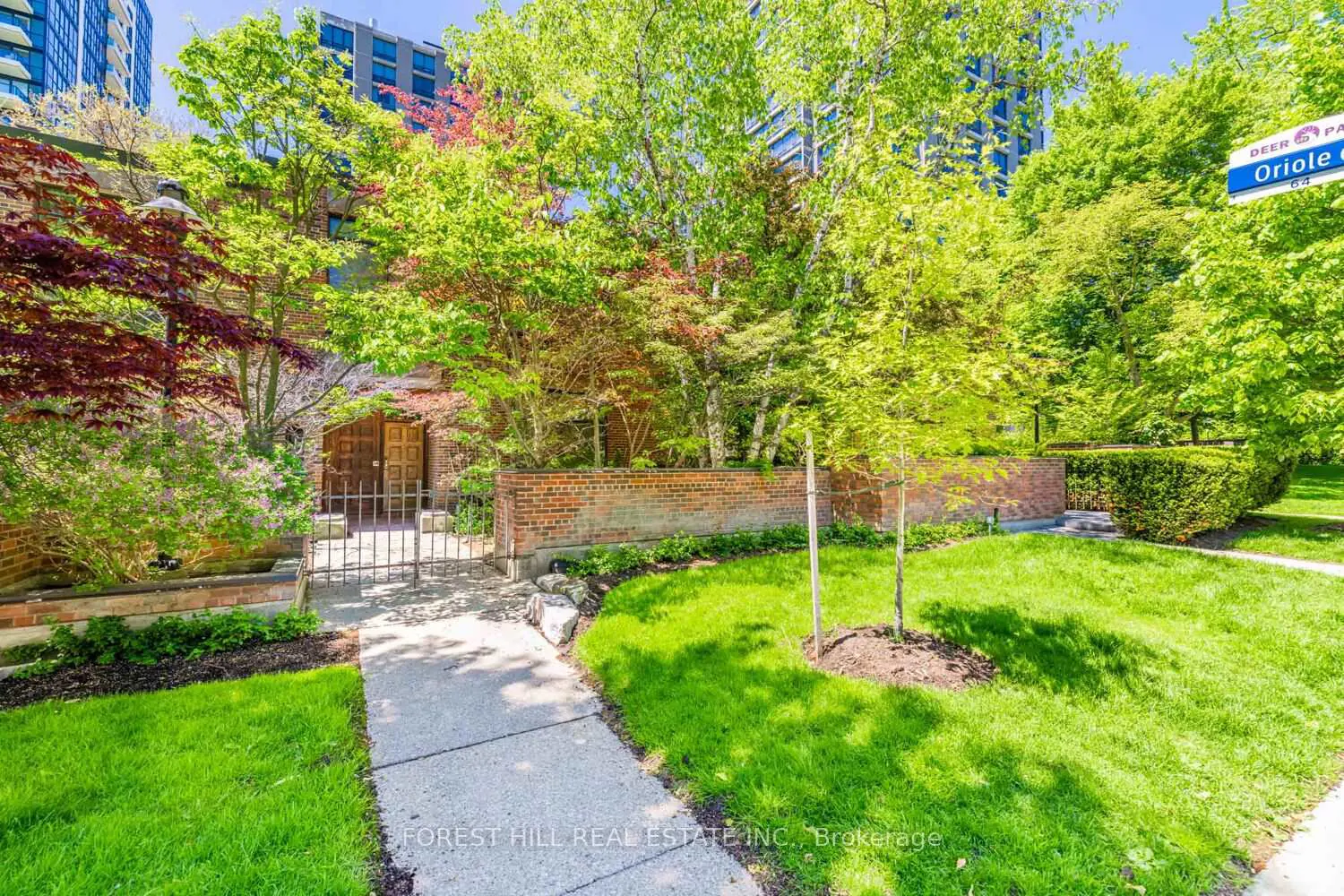 82 Oriole Road