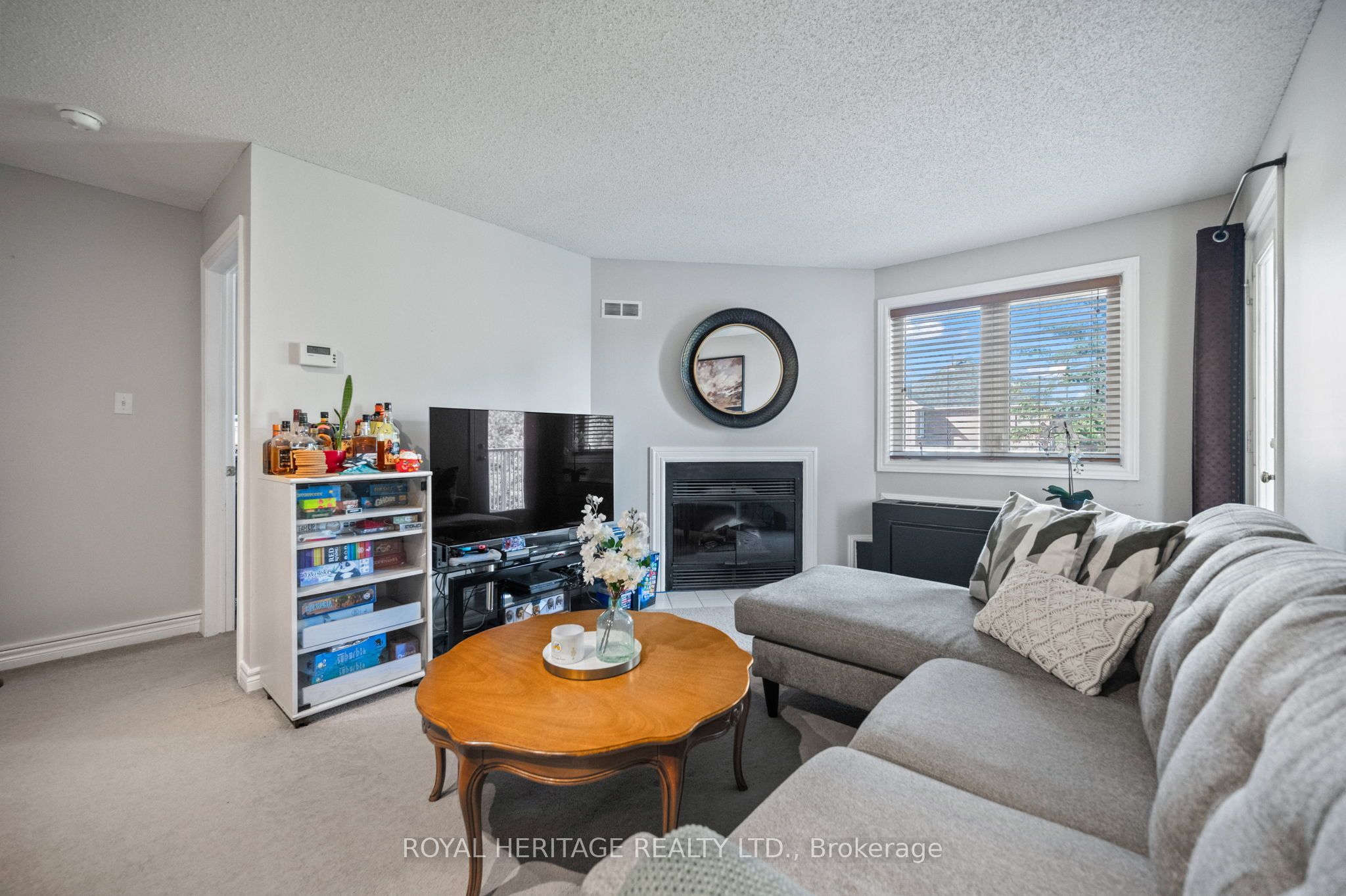 Additional image 2 of 303-195 Lake Driveway N/a W, Ajax, ON, L1S 7H7