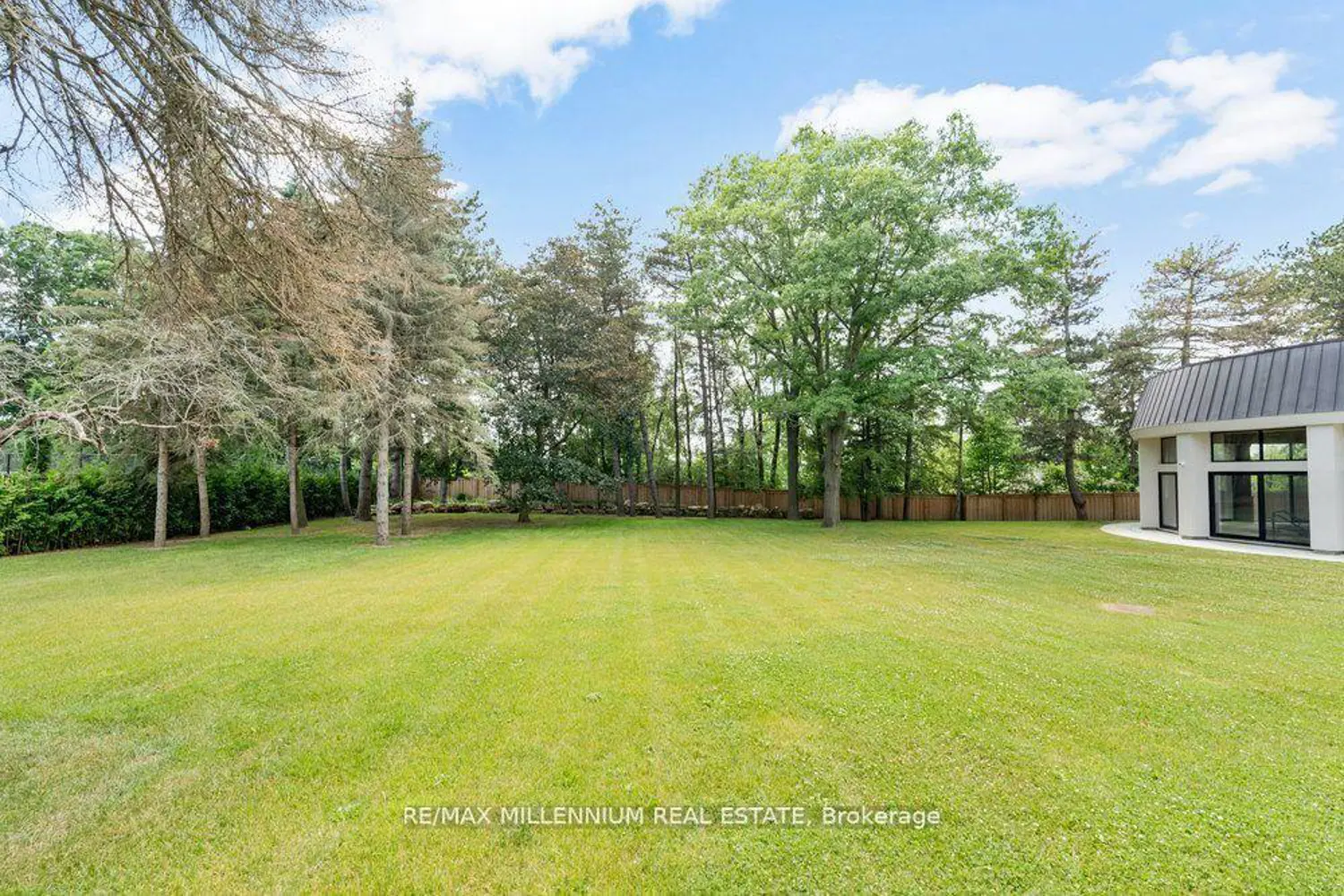 Additional image 19 of 38 Park Lane Circle