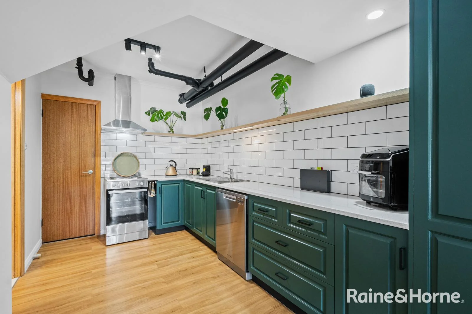 Additional image 17 of 133 Cades Drive, Kingston TAS 7050