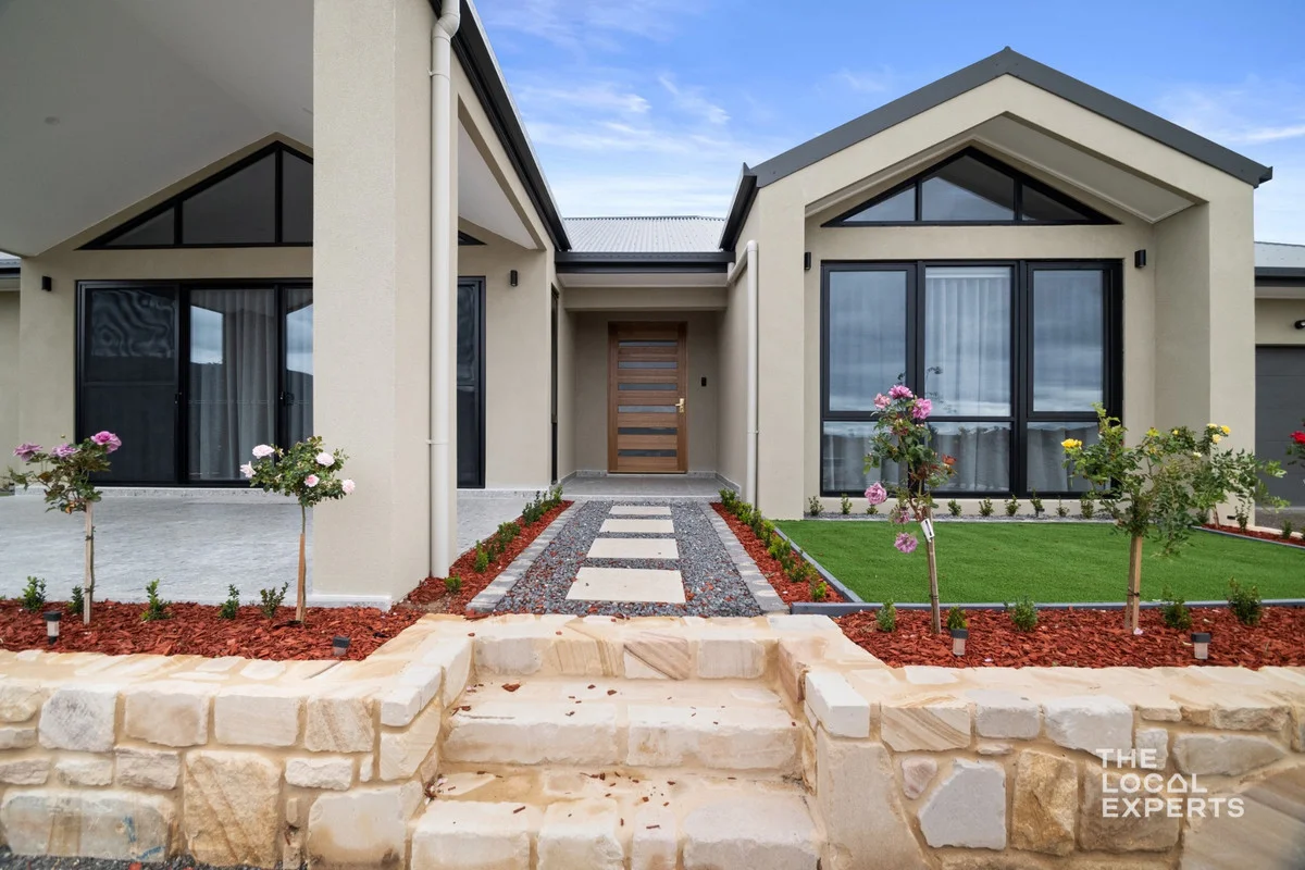 Additional image 2 of 69 Captain Robertson Drive, Burra NSW 2620