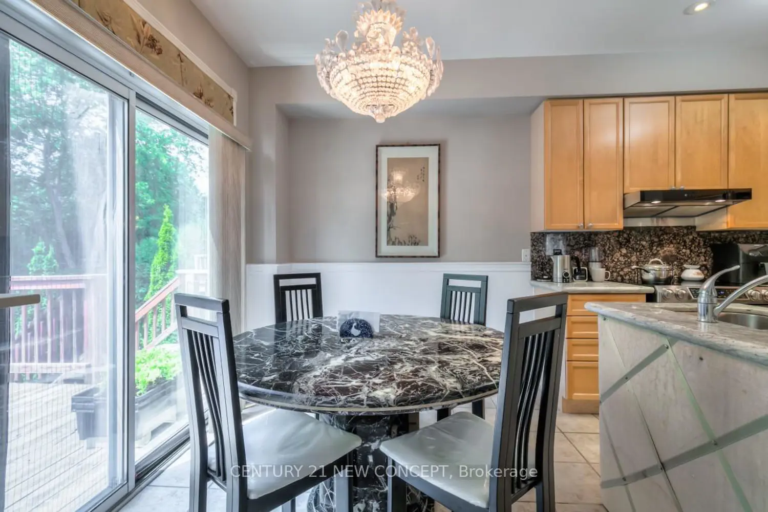 115 Ridgeway Court photo 4