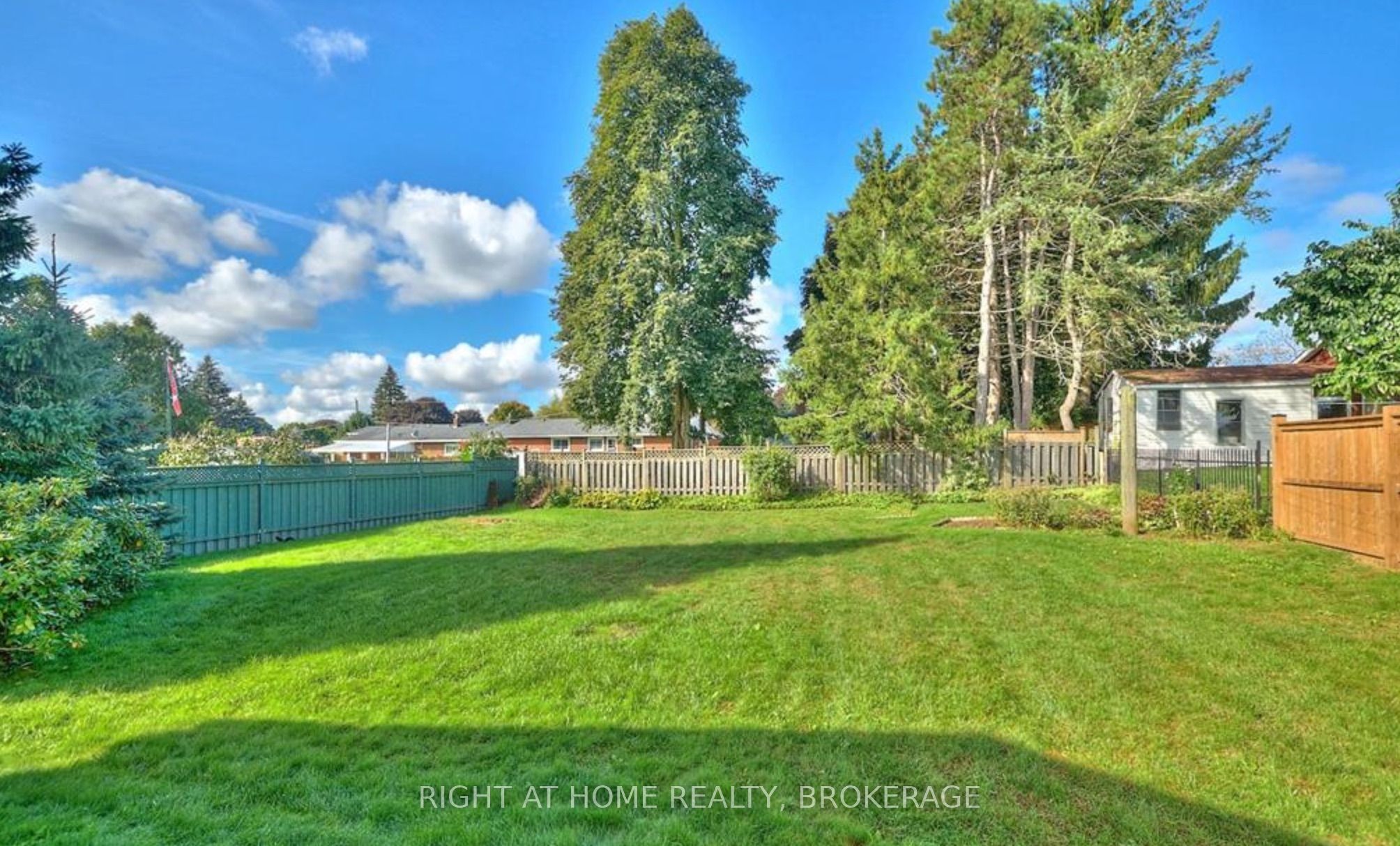 Additional image 2 of 4491 Elmwood Avenue, Niagara Falls, ON, L2E 6H1