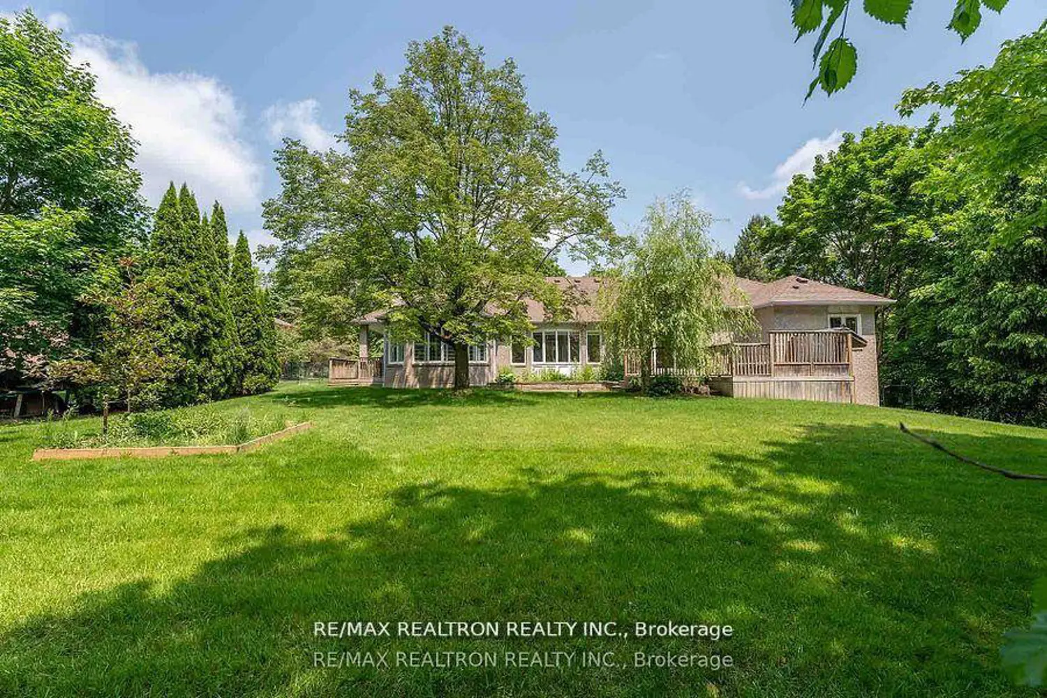 Additional image 19 of 15 Treegrove Circle