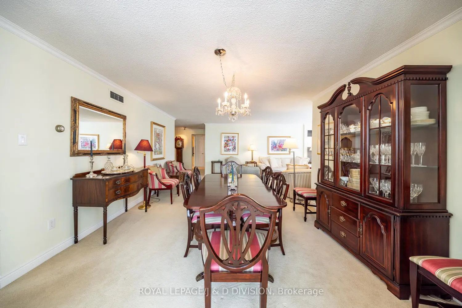 65 Spring Garden Avenue 1710 photo 2