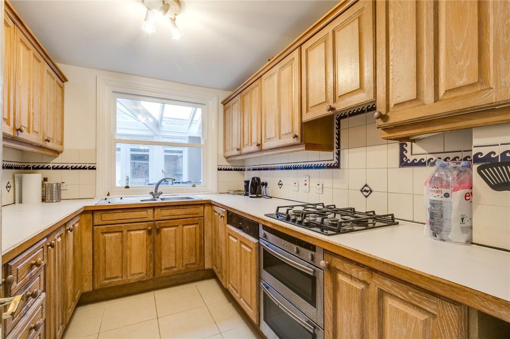 Additional image 16 of Room in a Shared House, Coral Row, SW11, N1 7GU