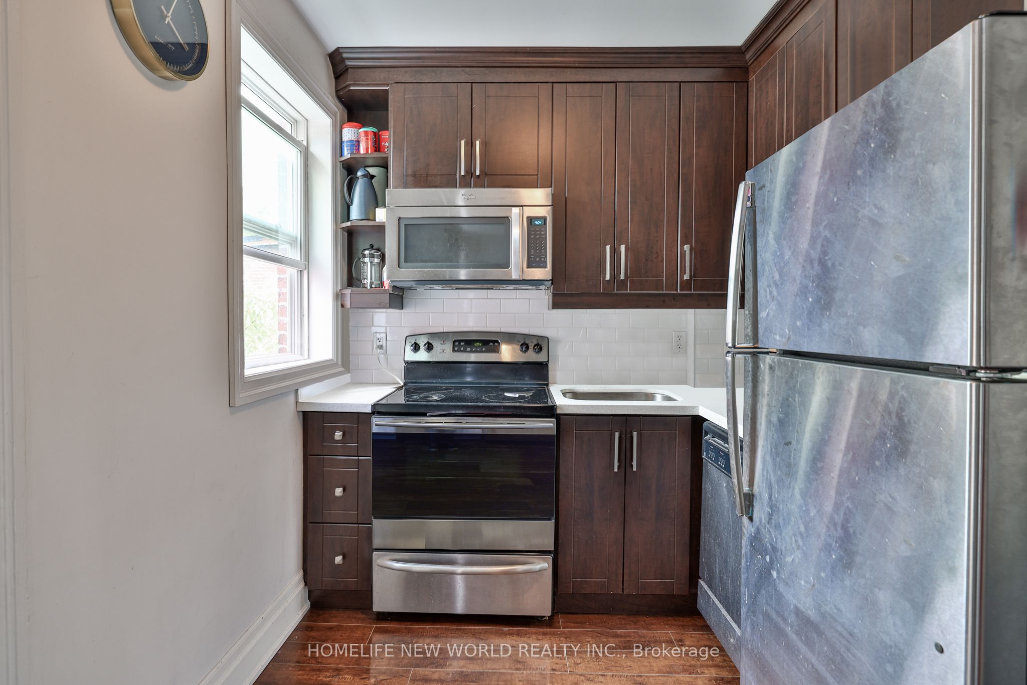 Additional image 3 of Upper-3 Roblocke Avenue, Toronto, ON, M6G 3R6