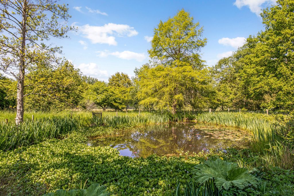 Additional image 22 of 9 bed detached house for saleAshendene Road, Bayford SG13