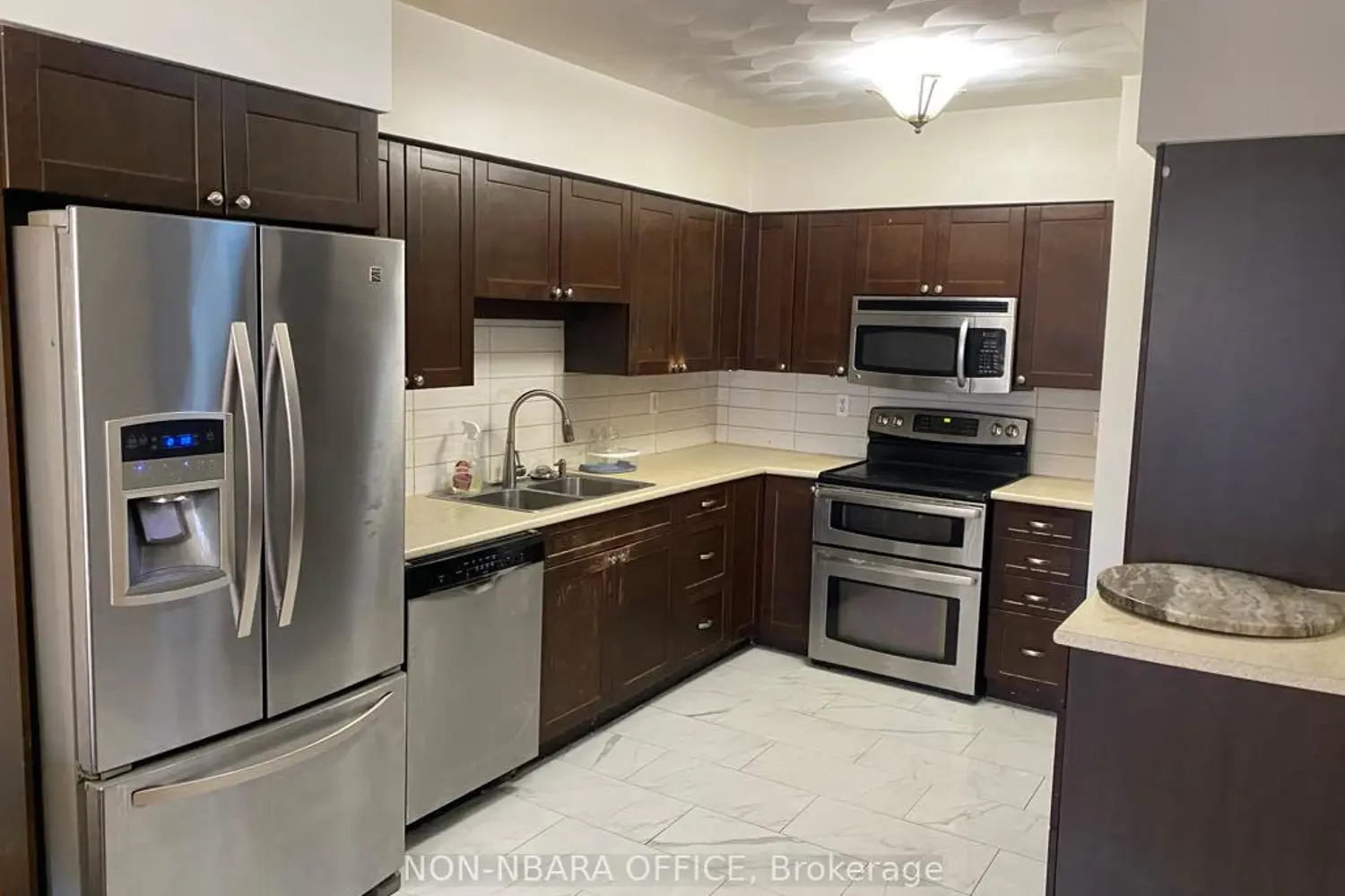 Additional image 2 of 174 Cloverbrae Crescent