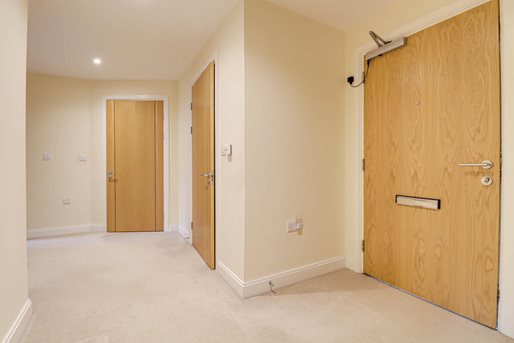 Additional image 18 of London Road, St Albans, AL1