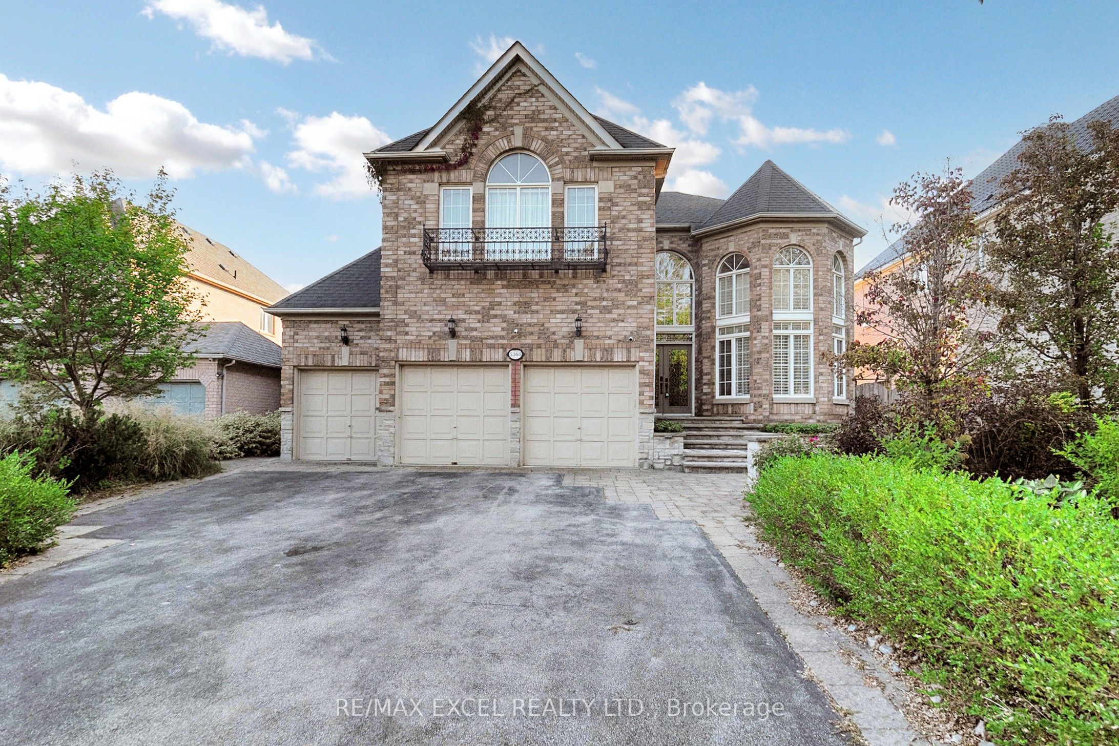 5368 Vail Court, Mississauga, ON, L5M 6G9