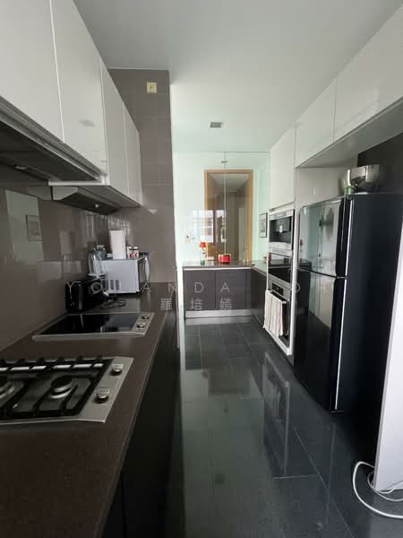 15 Oxley Walk photo 5