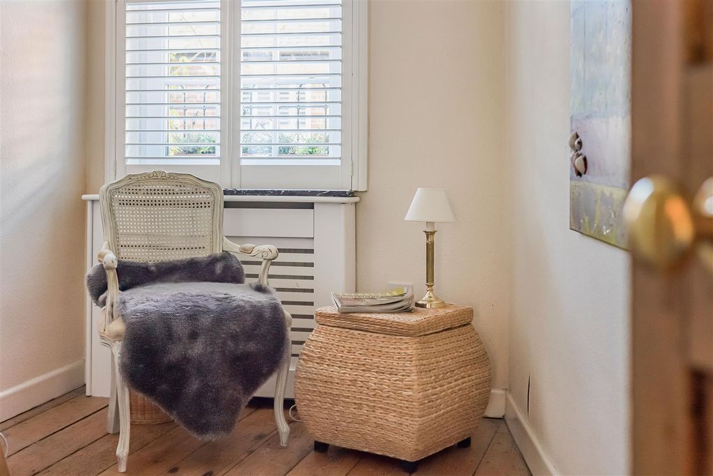 Additional image 15 of 3 bed semi-detached house for saleSt. Johns Hill, Reading RG1