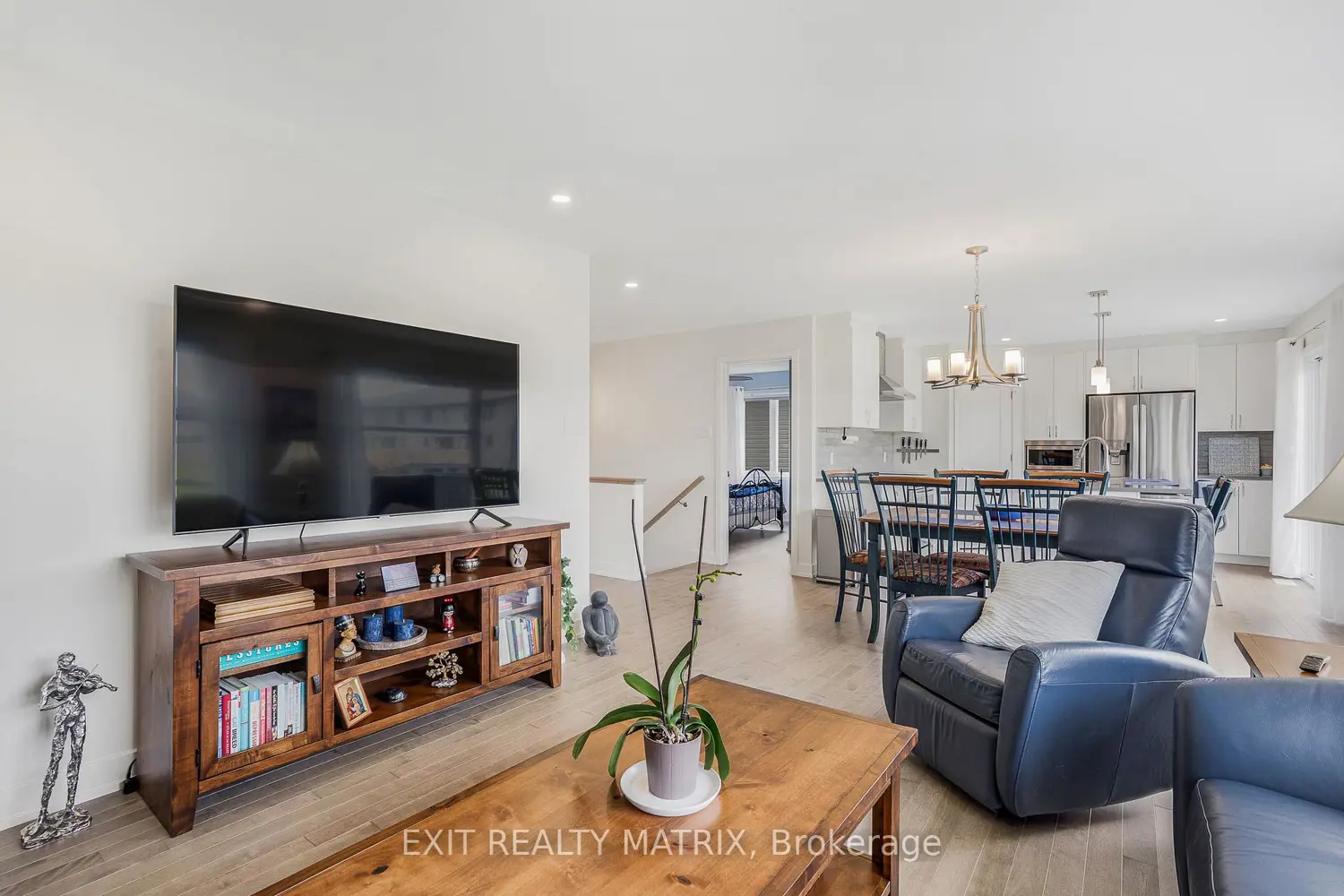 Additional image 3 of 521 Barrage Street