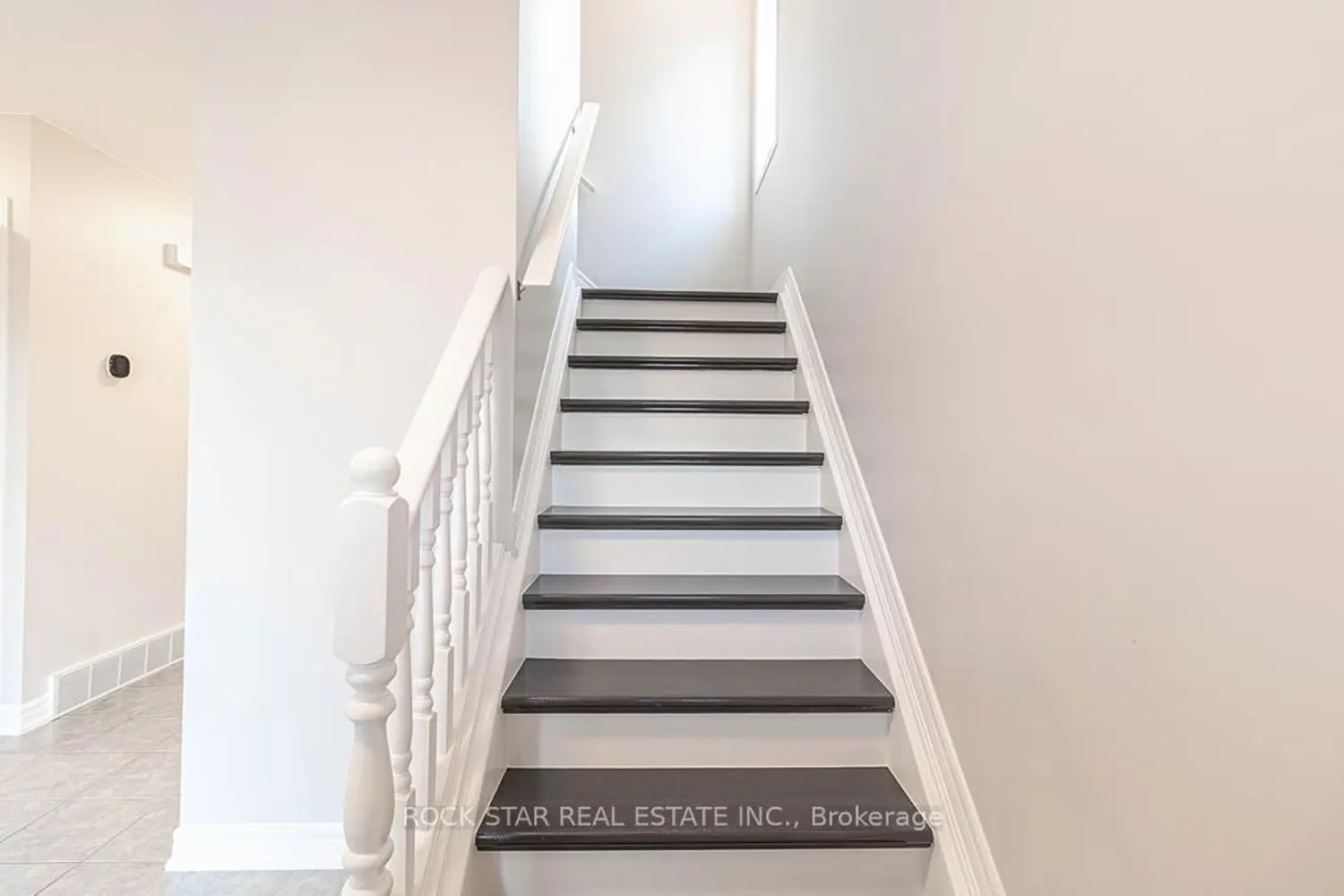 Additional image 9 of 9872 Florence Street