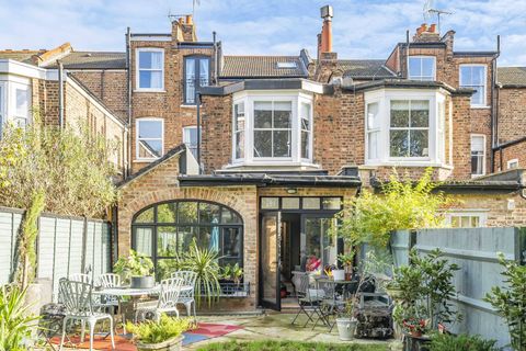 Priory Avenue, Hornsey, London N8