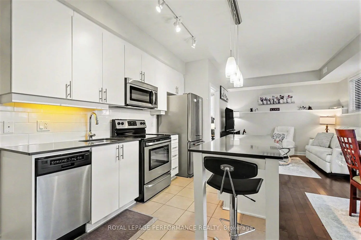 Additional image 9 of 655 Beauparc Private 101