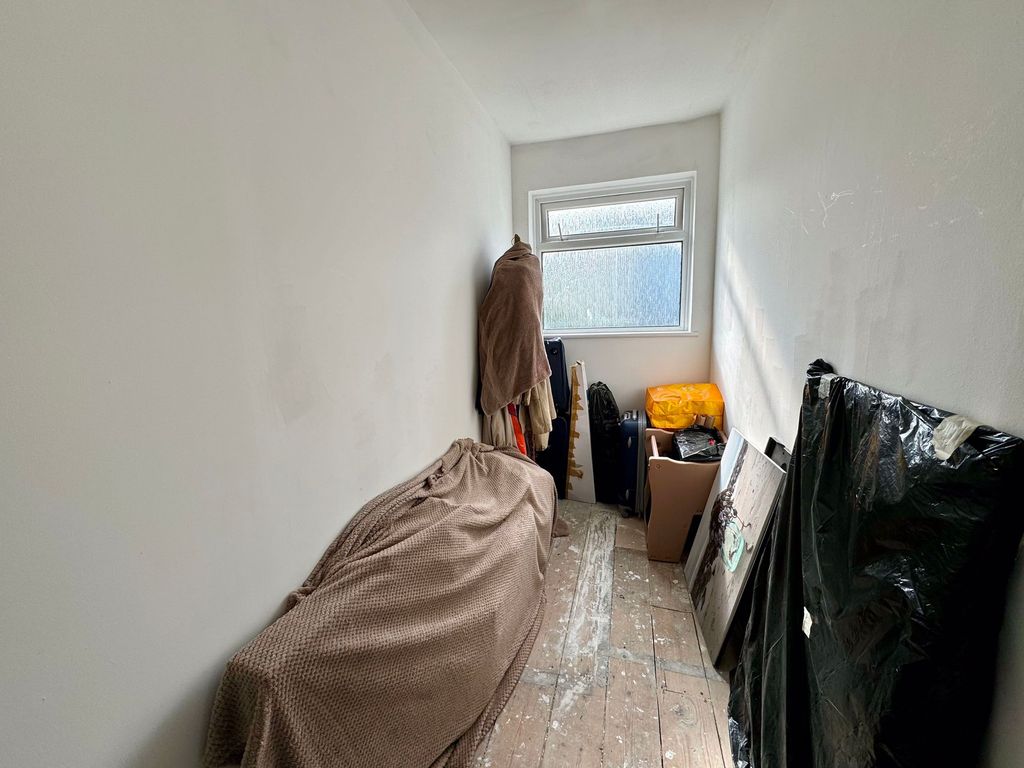 Additional image 8 of 1 bed flat for sale6 Victoria Street, St Helier JE2