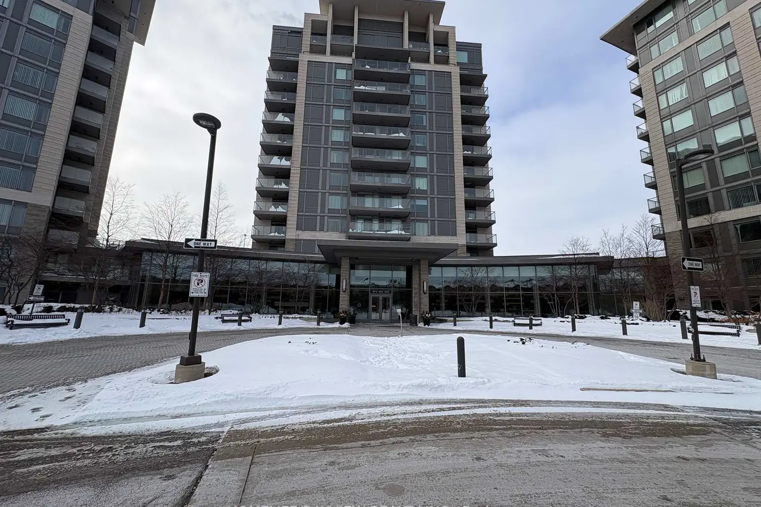 233 South Park Road #607