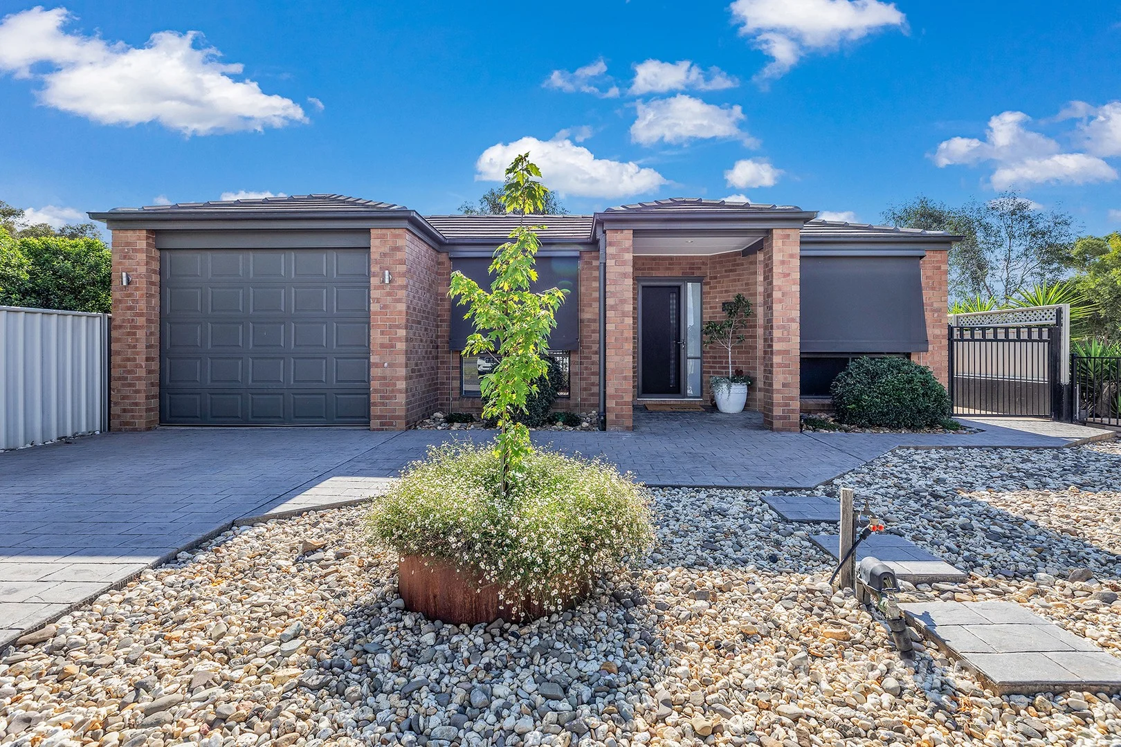 4 Echuca Road, Rochester VIC 3561